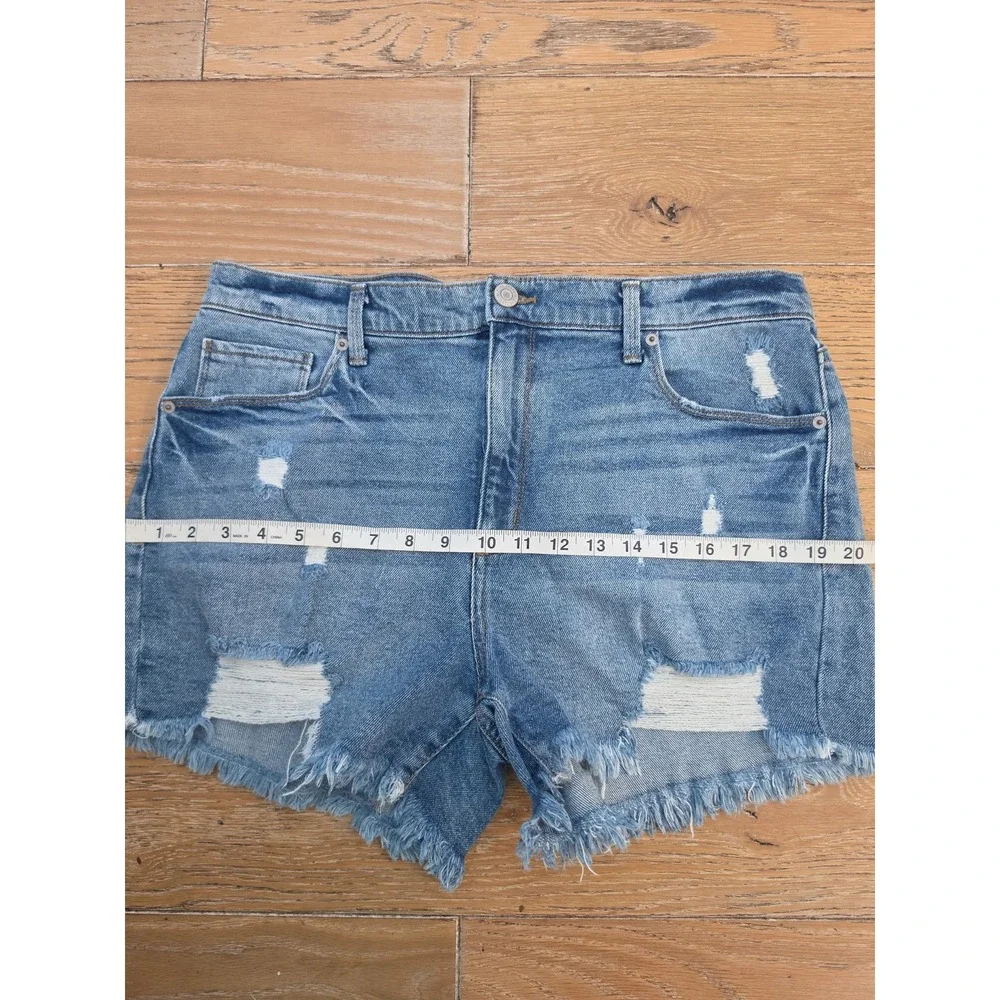 Women's 17 Distressed Denim Jean Shorts Frayed Hem Mudd flx stretch high rise
